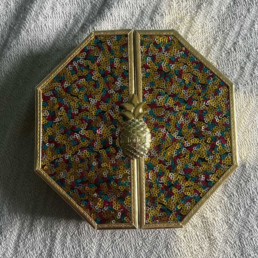 Tarte Pineapple Sweet Escape Collectors Set